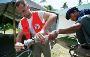 Les-equipes-de-reponse-aux-urgences-humanitaires_large